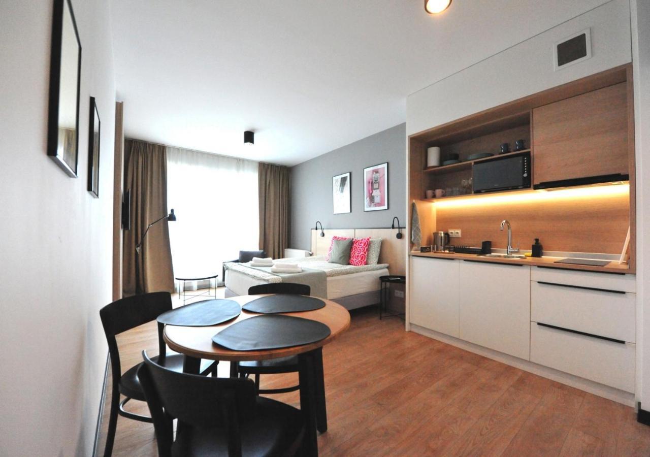 Bk Aparthotel Praga - National Stadium - Comfortable Apartment For 4 People Βαρσοβία Εξωτερικό φωτογραφία