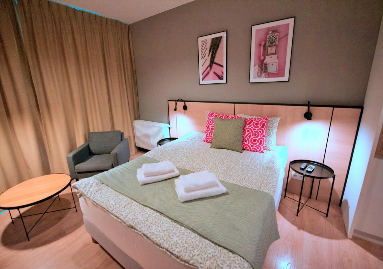 Bk Aparthotel Praga - National Stadium - Comfortable Apartment For 4 People Βαρσοβία Εξωτερικό φωτογραφία