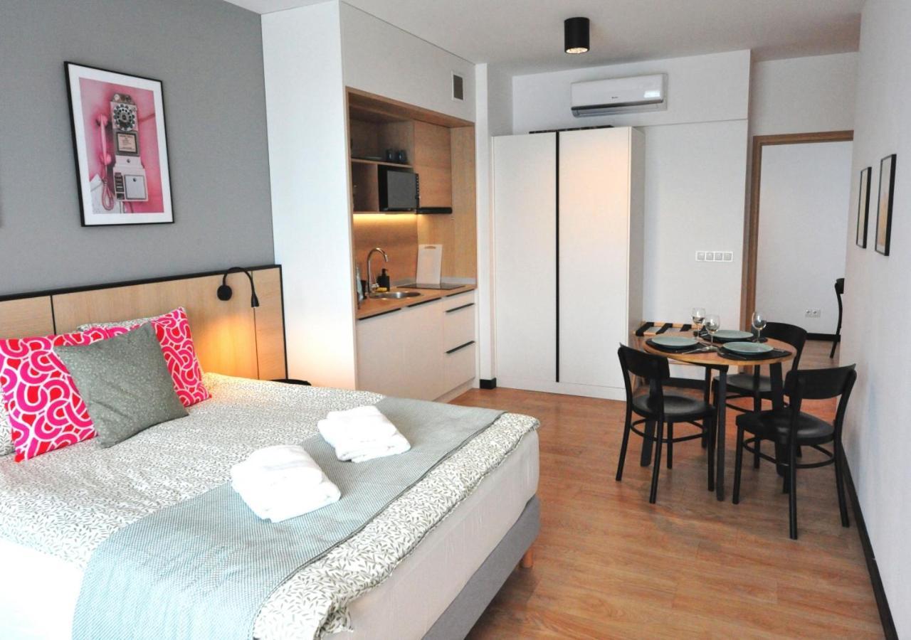 Bk Aparthotel Praga - National Stadium - Comfortable Apartment For 4 People Βαρσοβία Εξωτερικό φωτογραφία